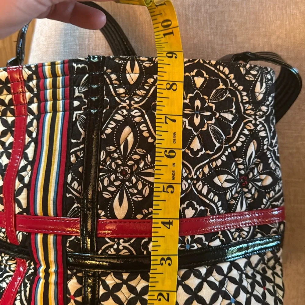 Vera Bradley Barcelona Shoulder Bag Tote Black White Floral w/red wallet‎